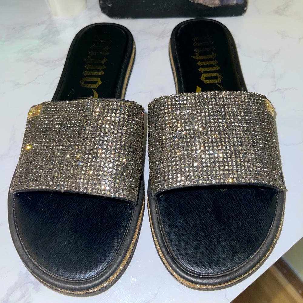 JUICY COUTURE Sparkly Sandals